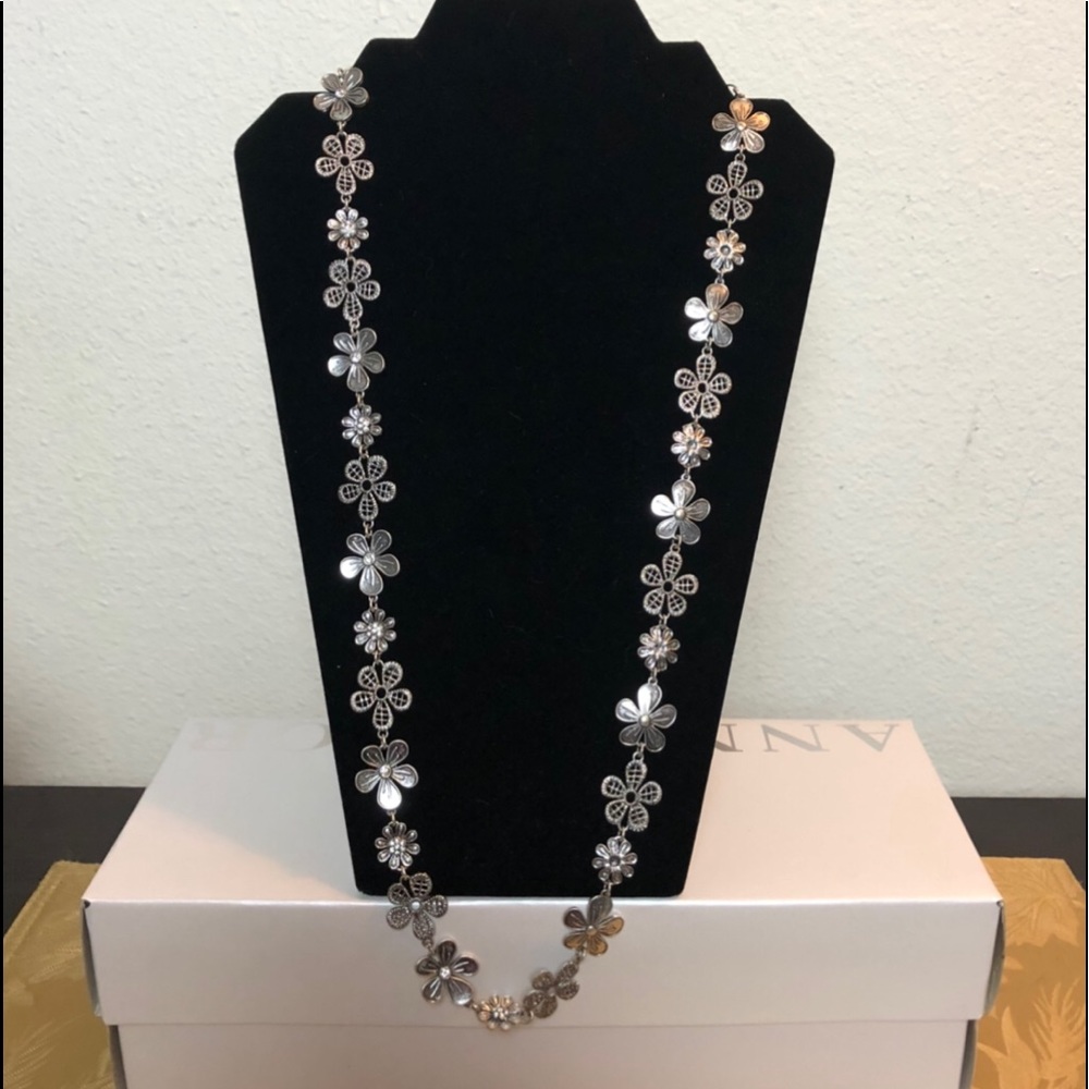 Silver flower necklace